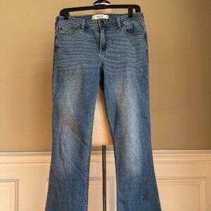 Hollister Mid-Rise Boot Jeans Size 6L / 28L